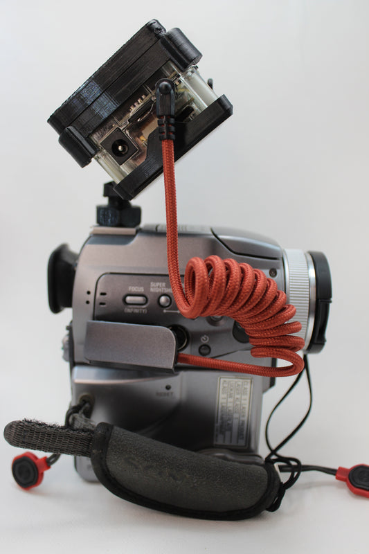Red 3.5mm to 3.5mm Braided Data Cable for DV Camcorder - ImmersionRC PowerPlay by Invizworldwide